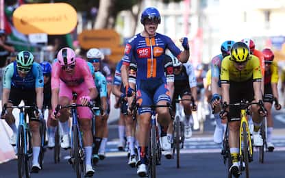 LECCE, ITALY - MAY 13: (L-R) Sam Bennett of Ireland and Team Decathlon AG2R La Mondiale, Mads Pedersen of Denmark and Team Lidl - Trek - Pink Leader Jersey, stage winner Casper Van Uden of Netherlands and Team Picnic PostNL and Olav Kooij of Netherlands and Team Visma | Lease a Bike sprint at finish line during the 108th Giro d'Italia 2025, Stage 4 a 189km stage from Alberobello, Pietramadre to Lecce / #UCIWT / on May 13, 2025 in Lecce, Italy. (Photo by Tim de Waele/Getty Images)