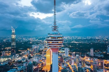 3. Il ristorante girevole nella KL Tower