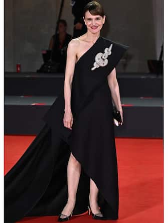 38-francoise-gillard-venezia-2024-look-getty - 1