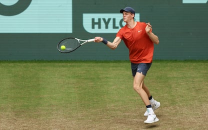 Atp Halle, Sinner batte Marozsán e vola ai quarti di finale