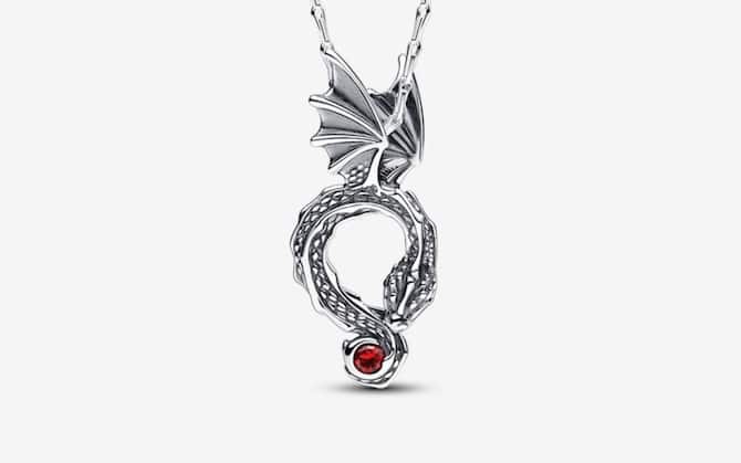 Pandora presenta la collezione di gioielli ispirata a Game of Thrones. FOTO