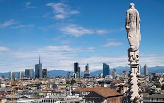 Italy, Lombardy, Milan: the city viewed from the cathedral (Duomo di Milano)