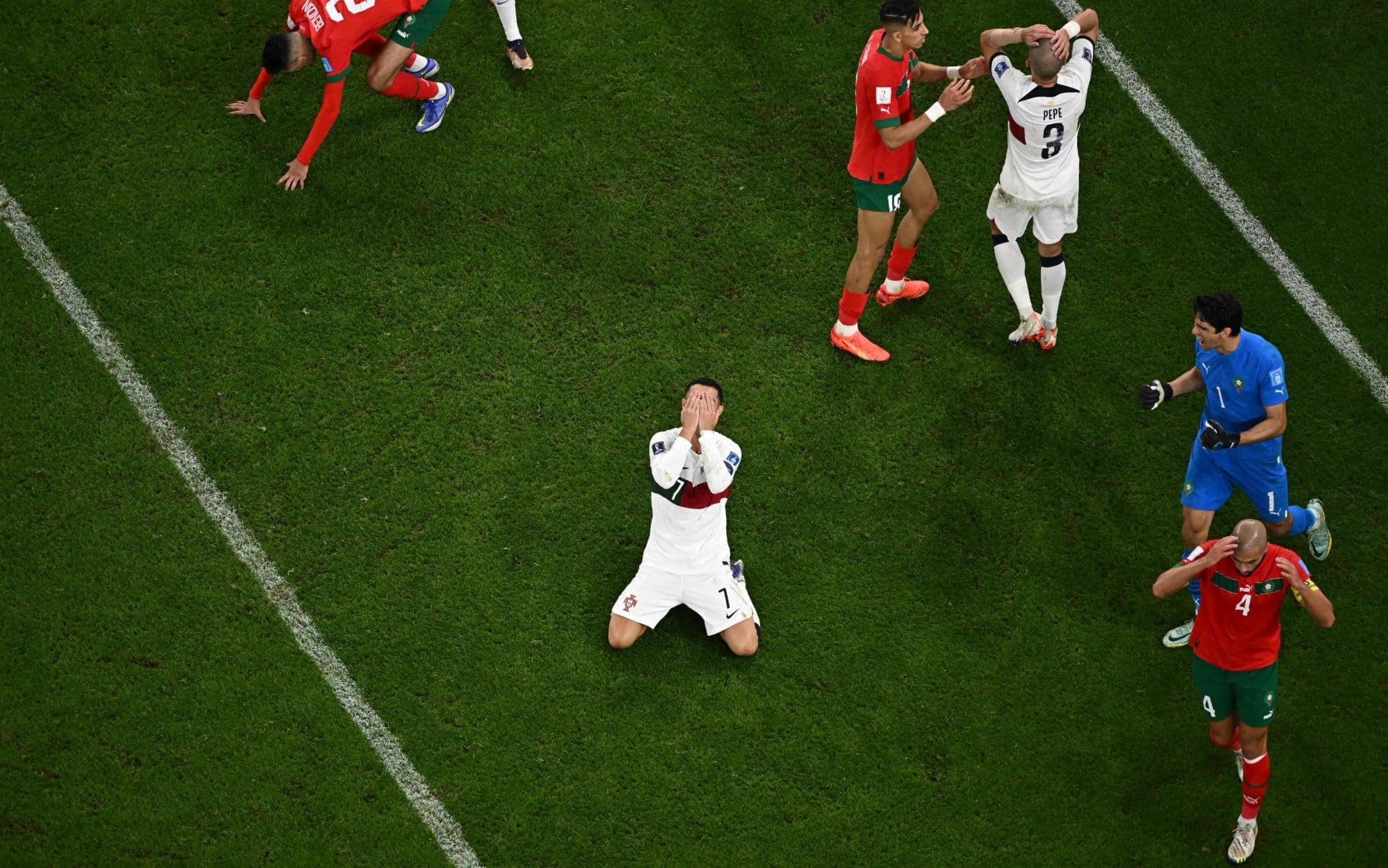Cristiano Ronaldo disperato in campo a Doha contro il Marocco Cristiano Ronaldo