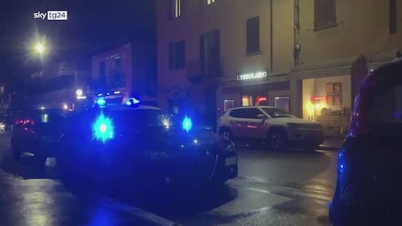 Varese, 25enne uccide il padre a Luino: arrestato Varese, 25enne uccide il padre a Luino: arrestato