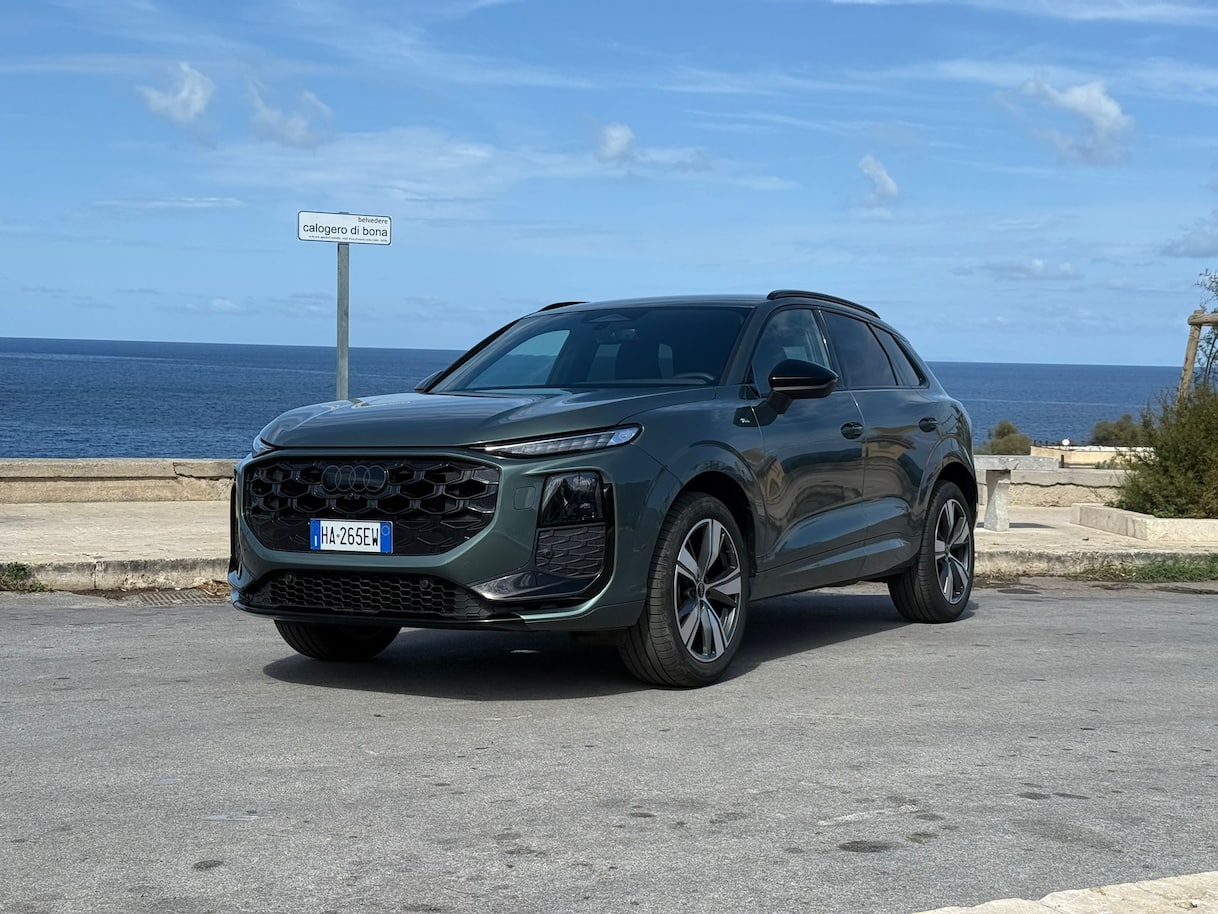 Audi reveals third-generation Q3 with hybrid options and updated design ...