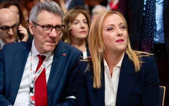 Stellantis, Landini a Meloni: ‘Governo convochi tavolo con azienda e