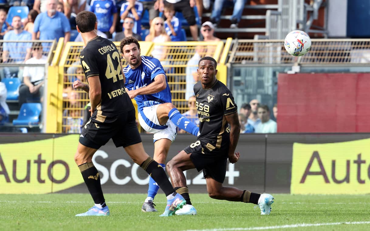 Como Hellas Verona 3 2 gol e highlights Doppietta di Cutrone e