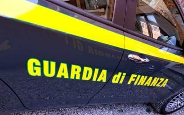 Ragusa, operazione Arancinotto: sequestrati 3 mila stampi falsi