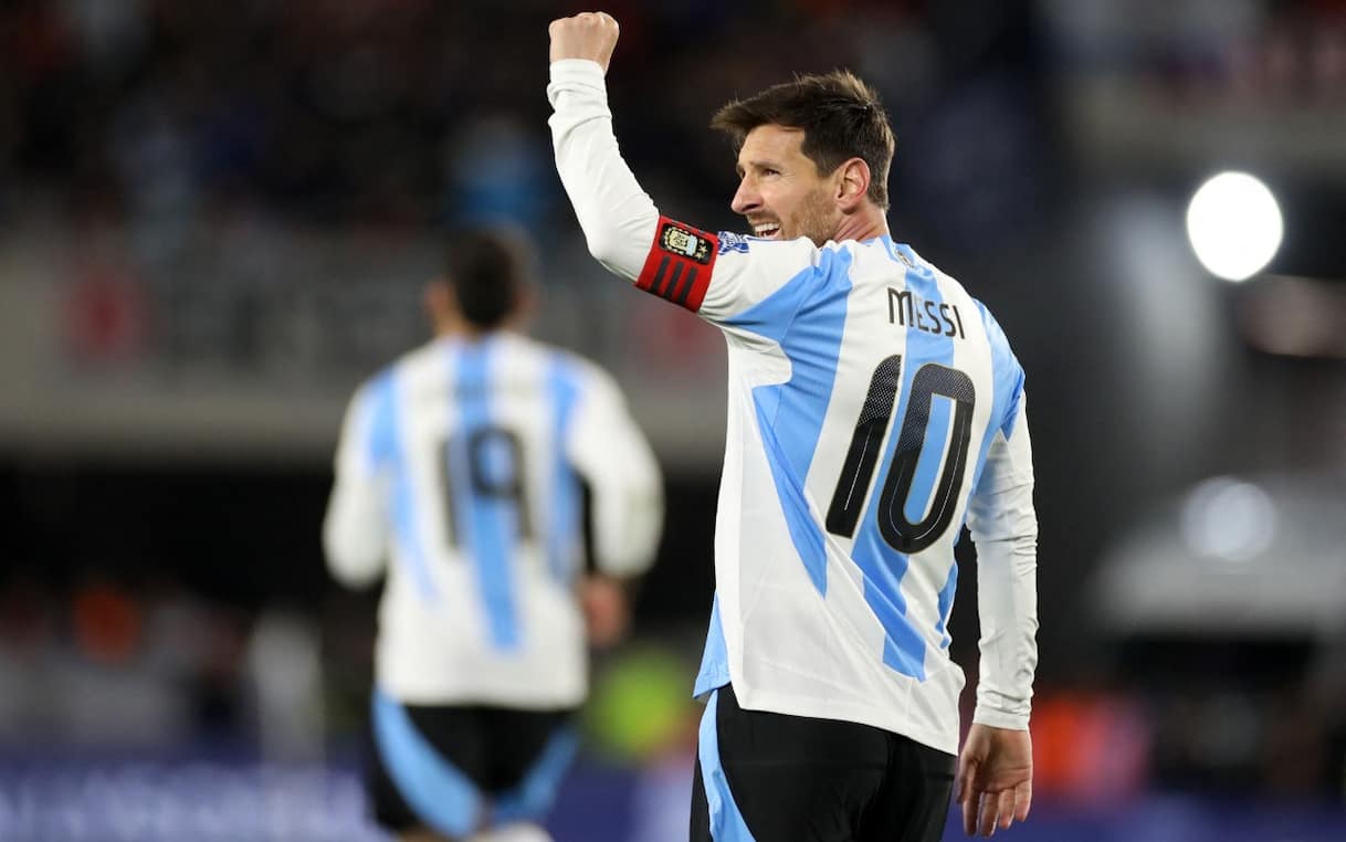 https://static.sky.it/editorialimages/4de026bc56bc1a0c1bf0a6bc3b2a89ba805947b8/skysport/it/calcio/mondiali/2025/10/28/messi-mondiali-2026-argentina/cq5dam.web.1280.1280_-_2025-10-28T104403.753.jpeg?im=Resize,width=1218