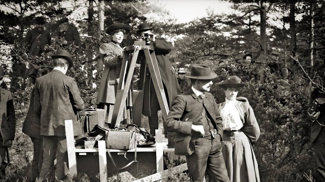 Alice_directing_Life_of_Christ_1_(1).jpg
