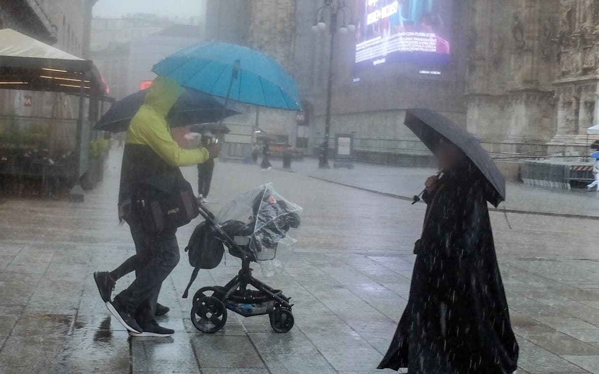 Meteo, allerta maltempo per temporali: le regioni a rischio. Le previsioni