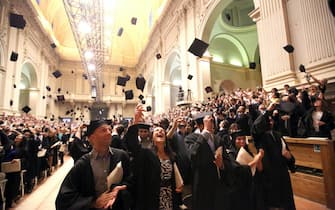 La cerimonia di proclamazione dei dottorandi all' apertura della prima riunione mondiale dei laureati dell''ateneo Bolognese nell'aula Magna di Santa Lucia, Bologna, 19 Giugno 2015.ANSA/GIORGIO BENVENUTI