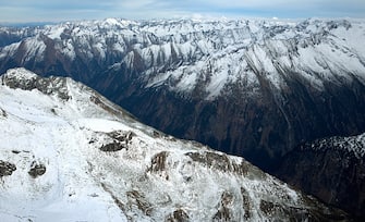 View of the mountains from the top of the Hintertux Glacier near Mayrhofen in the Zillertal Valley, Austria on November18, 2012. The Hintertux Glacier with an altitude of 3200m. offers skiing all year round.  AFP PHOTO / DAVID GANNON        (Photo credit should read DAVID GANNON/AFP via Getty Images)