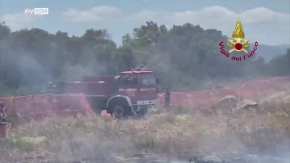 Sardegna, allarme incendi a Sassari e alla Maddalena Sardegna, allarme incendi a Sassari e alla Maddalena