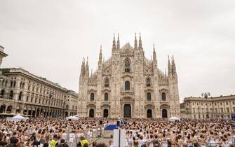 roberto bolle ondance milano duomo ballo in bianco roberto bolle ondance milano duomo ballo in bianco
