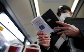Roma, Super green pass: controlli della Polizia Locale su mezzi