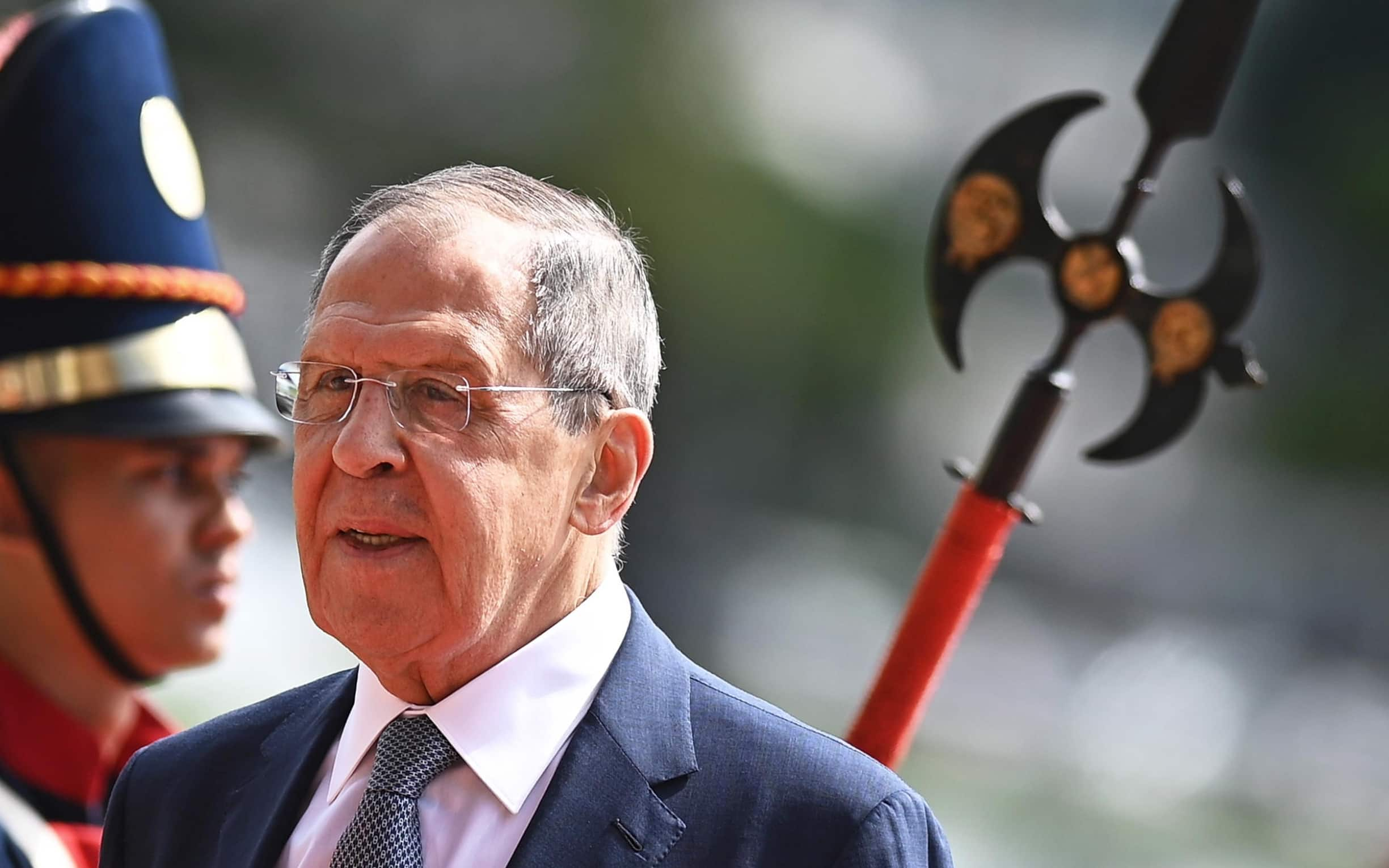 Lavrov: La Nato vuole combattere, ma Mosca è pronta