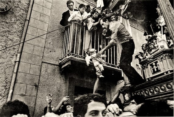 Ernesto Bazan, Capizzi, 1997, stampa ai sali d’argento, 240x300 mm, ©Ernesto Bazan, Courtesy of the Artist, Roma