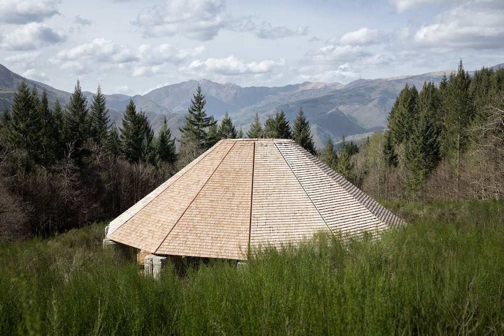 Michele De Lucchi e Mariangela Gualtieri, Nella terra il cielo, 2025 - OCA Oasy Contemporary Art. Photo ©Mattia Marasco