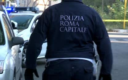 Roma, uomo trovato morto in via Flaminia: indaga la polizia