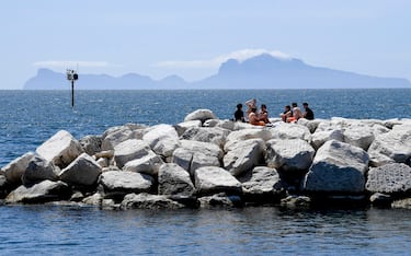 A Napoli la temperatura del mare tocca i 30 gradi