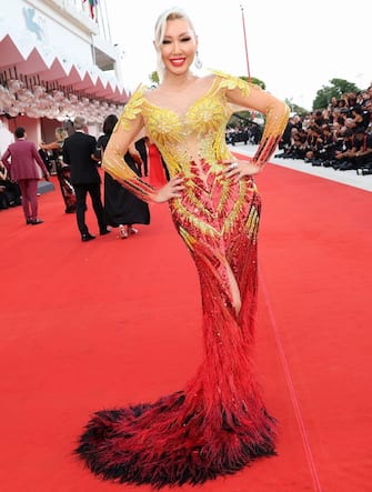 allia-roza-venezia-red-carpet-getty - 1