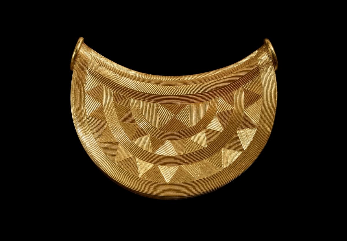 Bronze-Age-Pendant.jpg