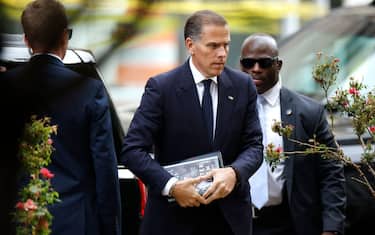 WILMINGTON, DELAWARE - JUNE 06: Hunter Biden, son of U.S. President Joe Biden, arrives to the J. Caleb Boggs Federal Building on June 06, 2024 in Wilmington, Delaware. The trial for Hunter Biden's felony gun charges continues today with additional witnesses. (Photo by Kevin Dietsch/Getty Images)