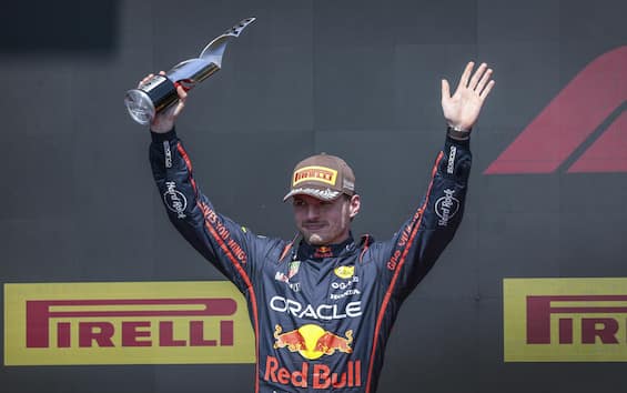 https://static.sky.it/editorialimages/5024a70d4f815b64bd02aeca5e4f5fb056269855/skysport/it/motori/formula-1/video/2025/06/15/f1-verstappen-gp-canada-intervista/verstappen-ansa_ok_podio.jpeg?im=Resize,width=565