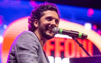 GIFFONI VALLE PIANA, ITALY - JULY 24: Ermal Meta performs during Giffoni Film Festival at Arena Piazza Fratelli Lumiere on July 24, 2023 in Giffoni Valle Piana, Italy. (Photo by Ivan Romano/Getty Images)