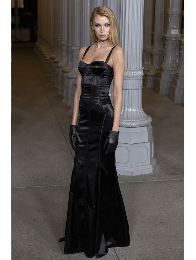 15-lacma-gala-red-carpet-ipa - 1