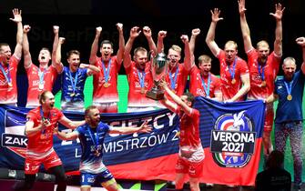 VERONA, ITALY - MAY 01:  Players of  Grupa Azoty Kedzierzyn-Kozle celebrate the victory during the Volleyball European Champions League Men Final, Match for 1st and 2nd place between Trentino Itas and Grupa Azoty Kedzierzyn-Kozle at AGSM Forum on May 1, 2021 in Verona, Italy.  (Photo by Pier Marco Tacca/Getty Images)