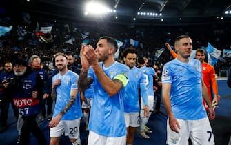 Lazio's players celebrate the victory at the end of the UEFA Champions League round of 16 first leg soccer match SS Lazio vs FC Bayern Munich at Olimpico stadium in Rome, Italy, 14 February 2024. ANSA/ANGELO CARCONI
