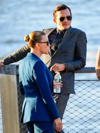 07-scarlett-johansson-rupert-friend-jurassic-world-rebirth-ipa - 1