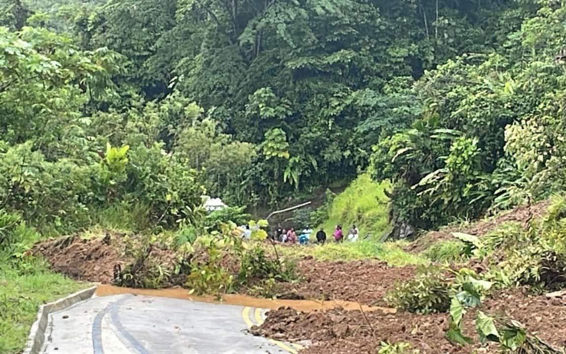 Una delle frane sulla strada tra Quibdo e Medellin