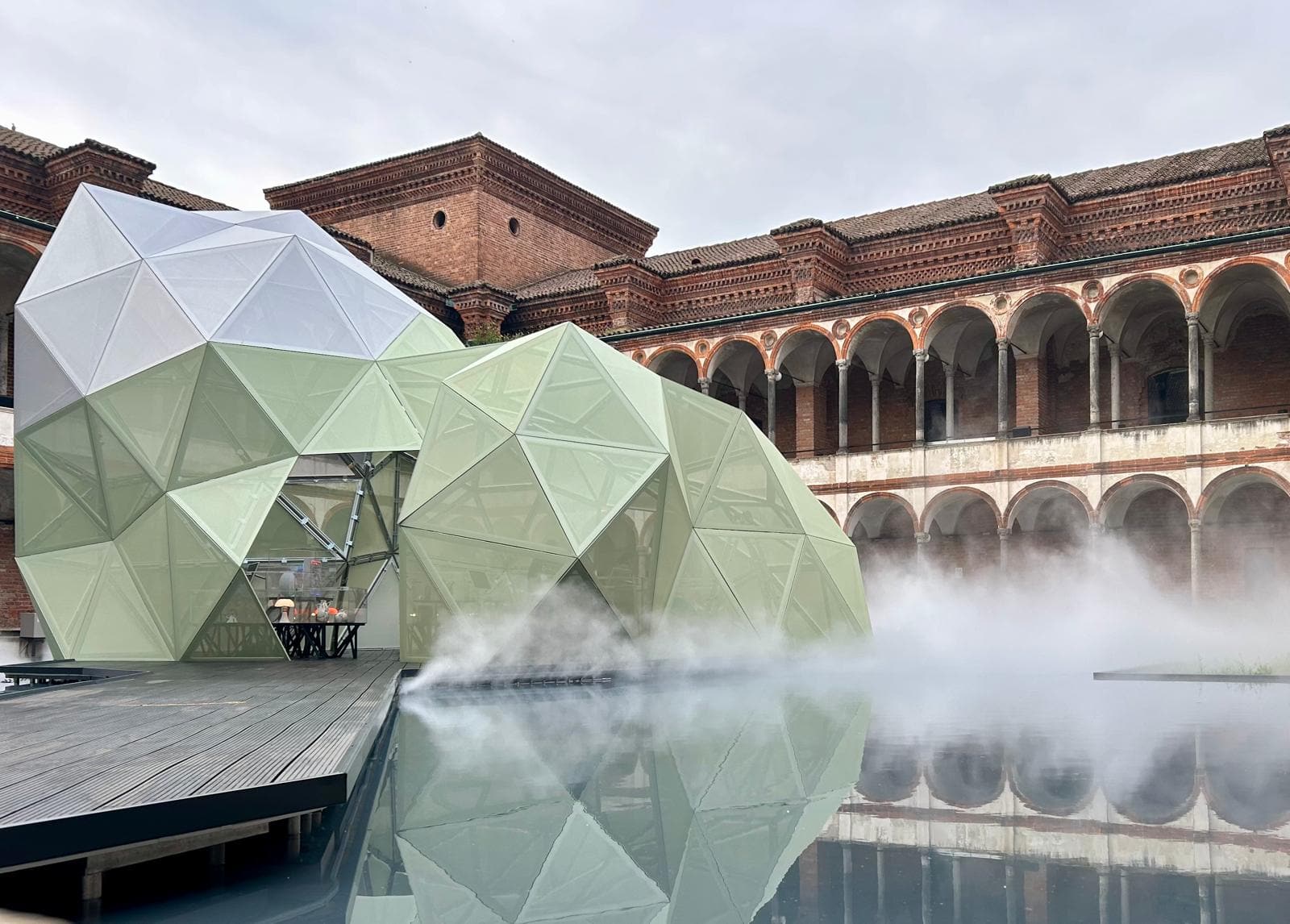 The Amazing Walk di Mad Architects per Amazon, Università Statale