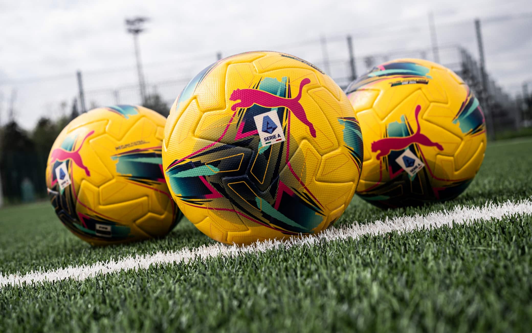 Serie A il pallone invernale 2024 2025 Puma Orbita Hi Vis. Foto Sky Sport