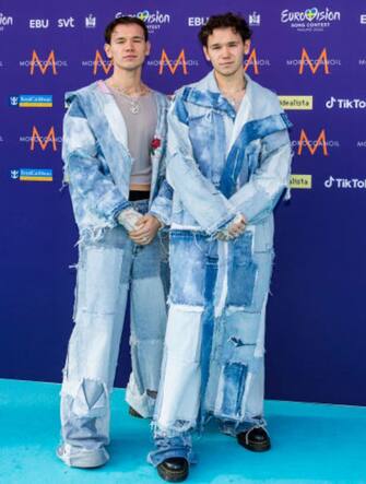 04_eurovision_2024_turquoise_carpet_getty - 1