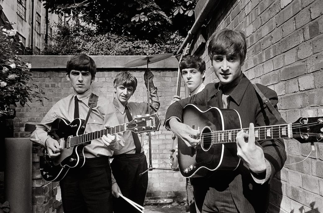 ICON-COVER-ARC1_828_M_Beatles_ONeill-Web-size-credit-Terry-ONeill.jpg