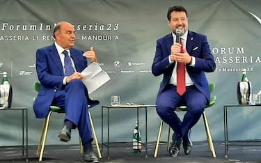 Il ministro delle Infrastrutture   Matteo Salvini intervistato da Bruno Vespa  ospite anche quest'anno della rassegna 'Forum in masseria' a Manduria (Taranto), 10 giugno 2023.
ANSA/Michela Suglia