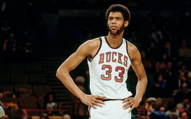 4) KAREEM ABDUL-JABBAR 