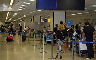 AEROPORTO FIUMICINO, CRONAVIRUS, COVID, TEST, TAMPONI