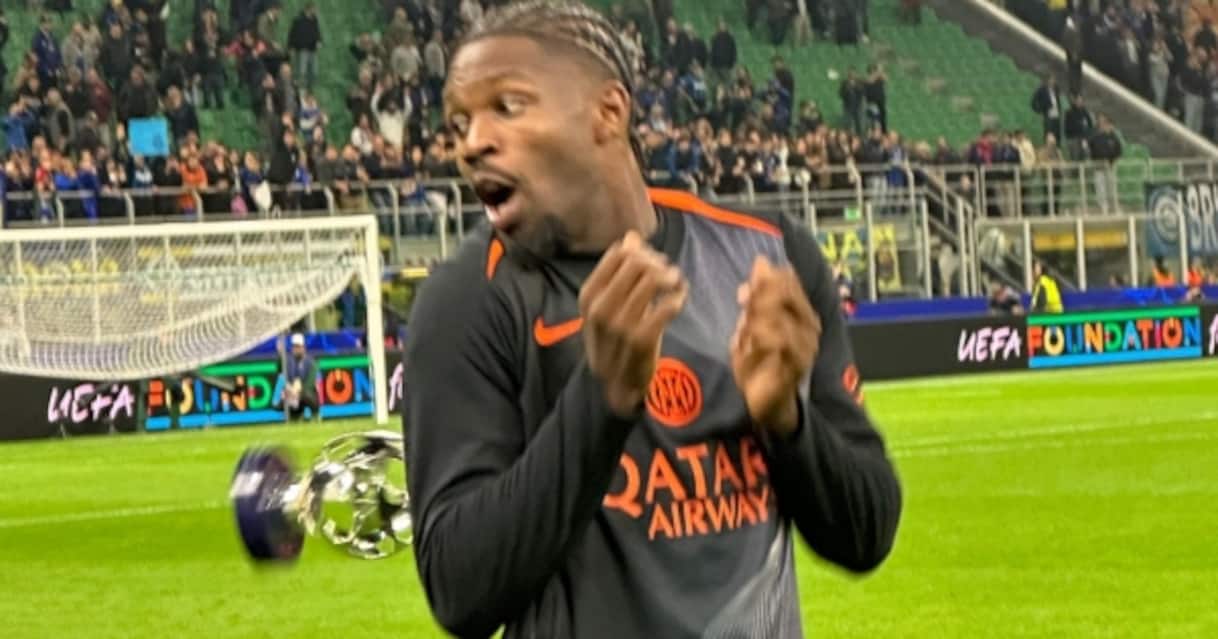 https://static.sky.it/editorialimages/533923a13ad3b233d8fbd82fc325d22ba49d77ec/skysport/it/calcio/champions-league/video/2025/10/01/thuram-inter-premio-mvp-champions-video-1040055/trofeo_og.jpg?im=Resize,width=1218