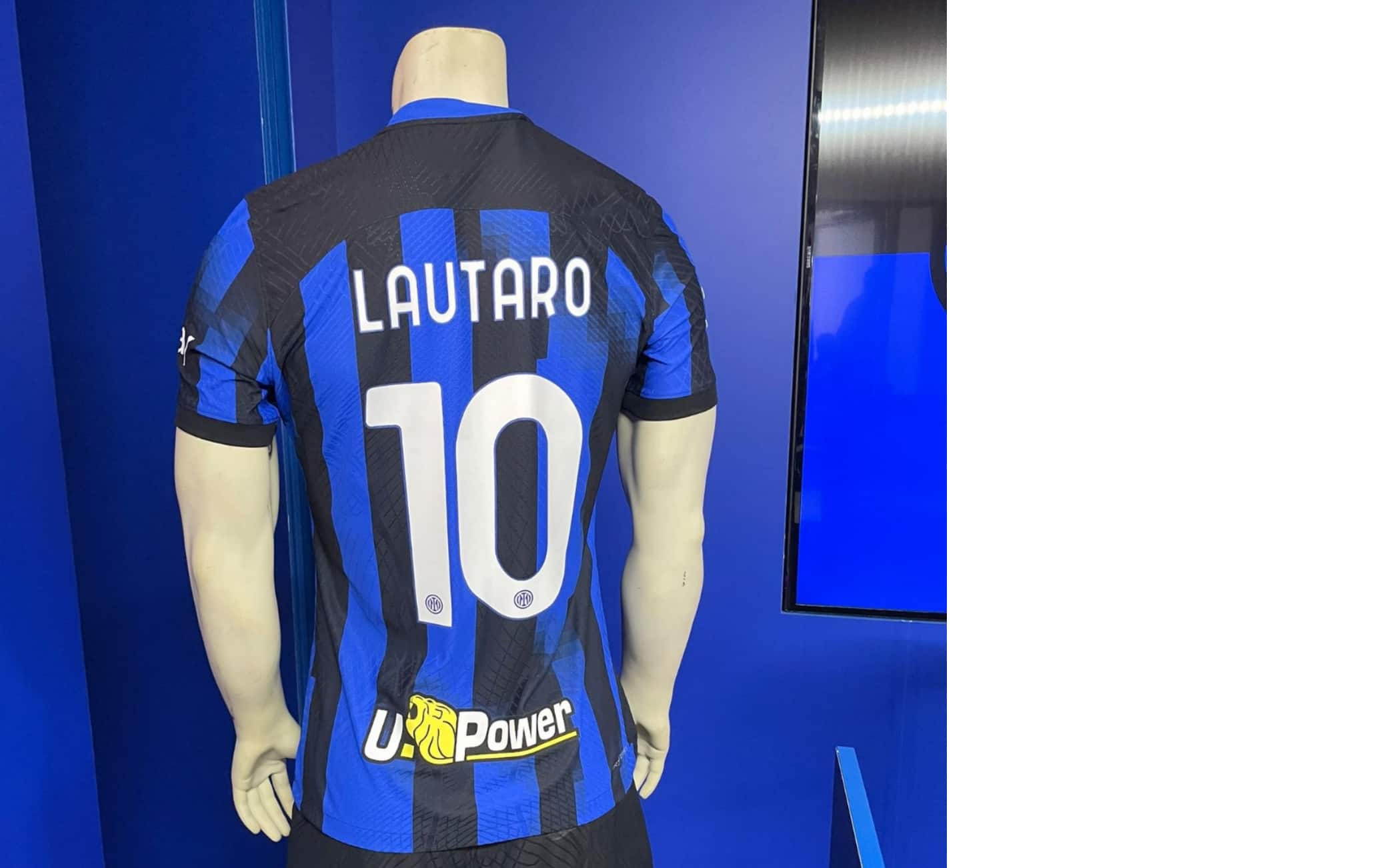 La nuova maglia dell'Inter