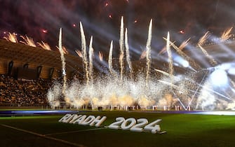 epa11096993 Fireworks during thevceremony before the Supercoppa Italiana, the Italian Super Cup, final match between SSC Napoli and Inter Milan, in Riyadh, Saudi Arabia, 22 January 2024.  EPA/STRINGER