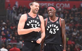LOS ANGELES, CA - NOVEMBER 11: Marc Gasol #33 of the Toronto Raptors and Pascal Siakam #43 of the Toronto Raptors seen on court during the game against the LA Clippers on November 11, 2019 at STAPLES Center in Los Angeles, California. NOTE TO USER: User expressly acknowledges and agrees that, by downloading and/or using this Photograph, user is consenting to the terms and conditions of the Getty Images License Agreement. Mandatory Copyright Notice: Copyright 2019 NBAE (Photo by Adam Pantozzi/NBAE via Getty Images) 