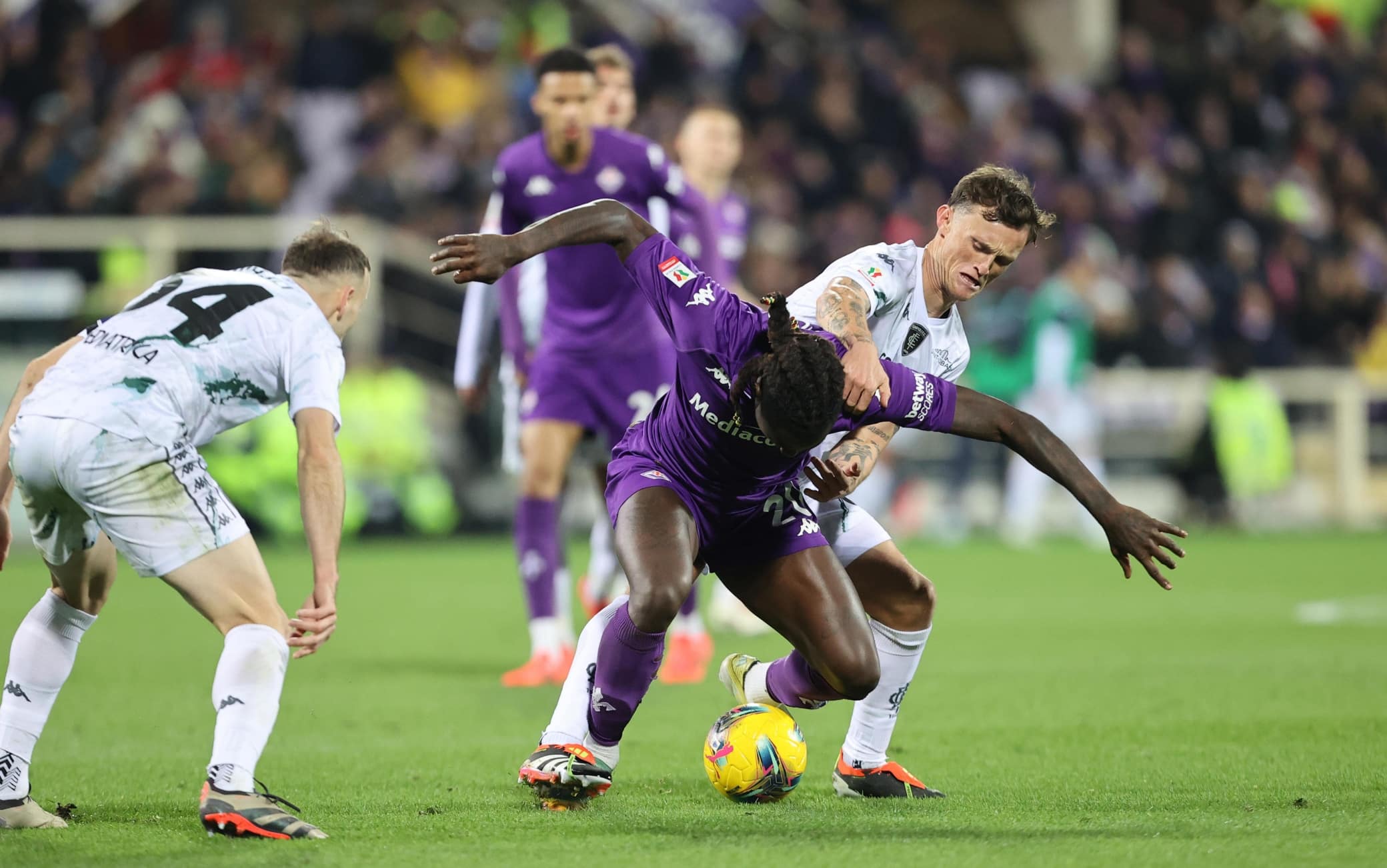 Fiorentina-Empoli 2-2