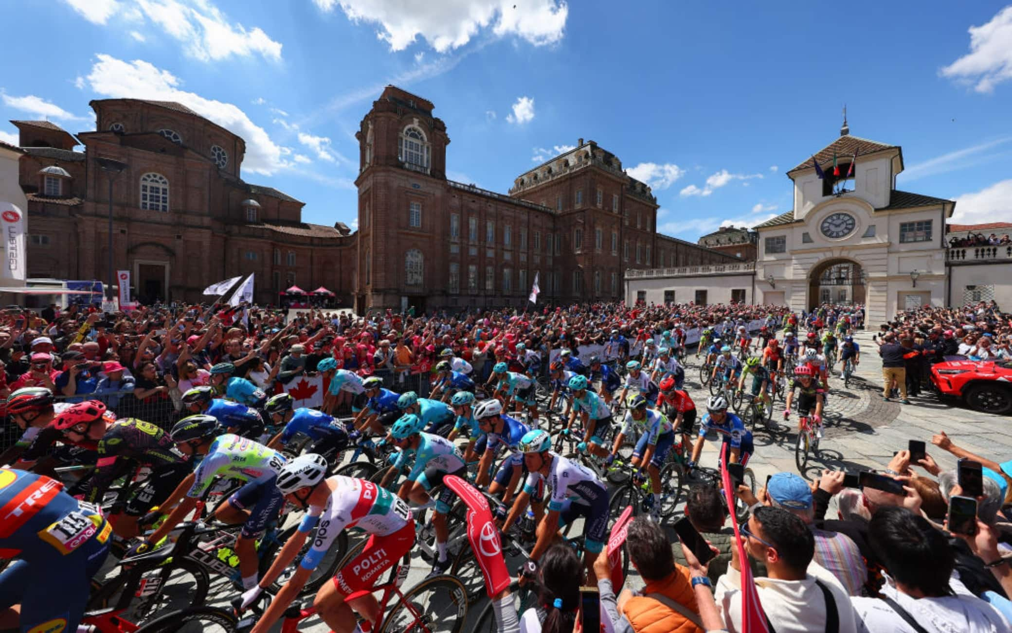 La partenza del Giro 2024