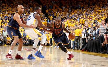 LEBRON JAMES (CAVALIERS)