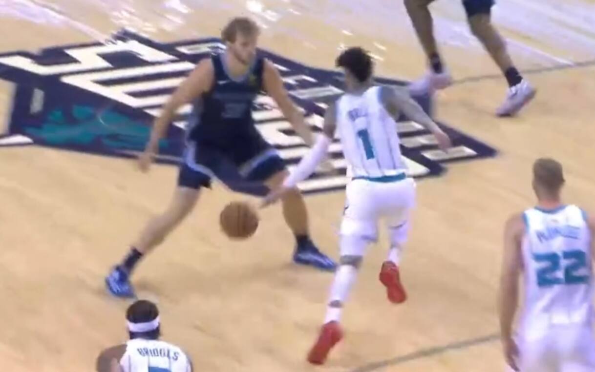 LaMelo Ball: Charlotte Alley-Oop & Tunnel Entrance – VIDEO